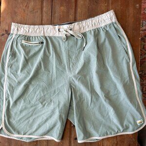 Vuori Mens Short Banks